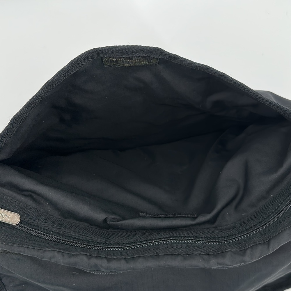 Lesportsac Black Front Flap Adjustable Strap Messenger Bag - Picture 10 of 16